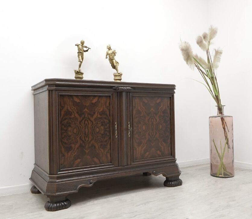 Komoda z lat 20-tych w stylu międzywojennym. Po profesjonalnej renowacji.