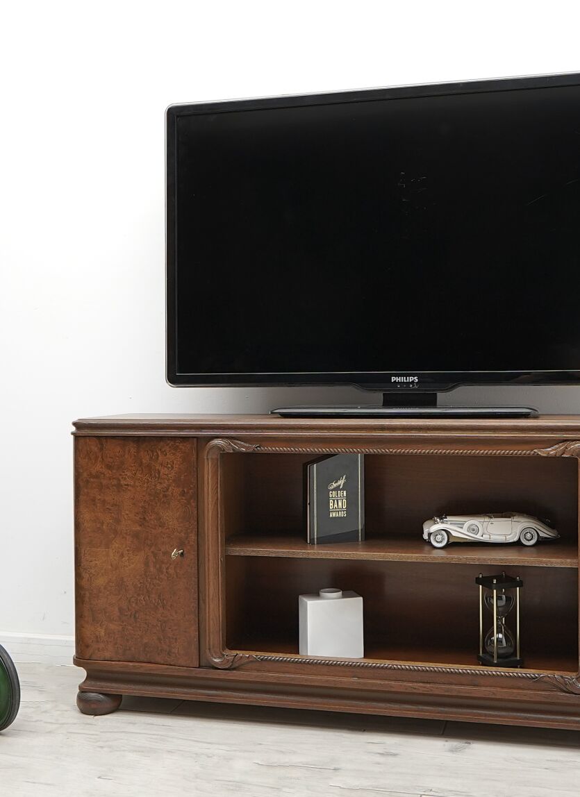 Zabytkowa komoda w stylu międzywojennym, lata 30-te Po renowacji.