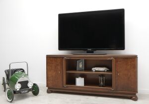 Zabytkowa komoda w stylu międzywojennym, lata 30-te Po renowacji.