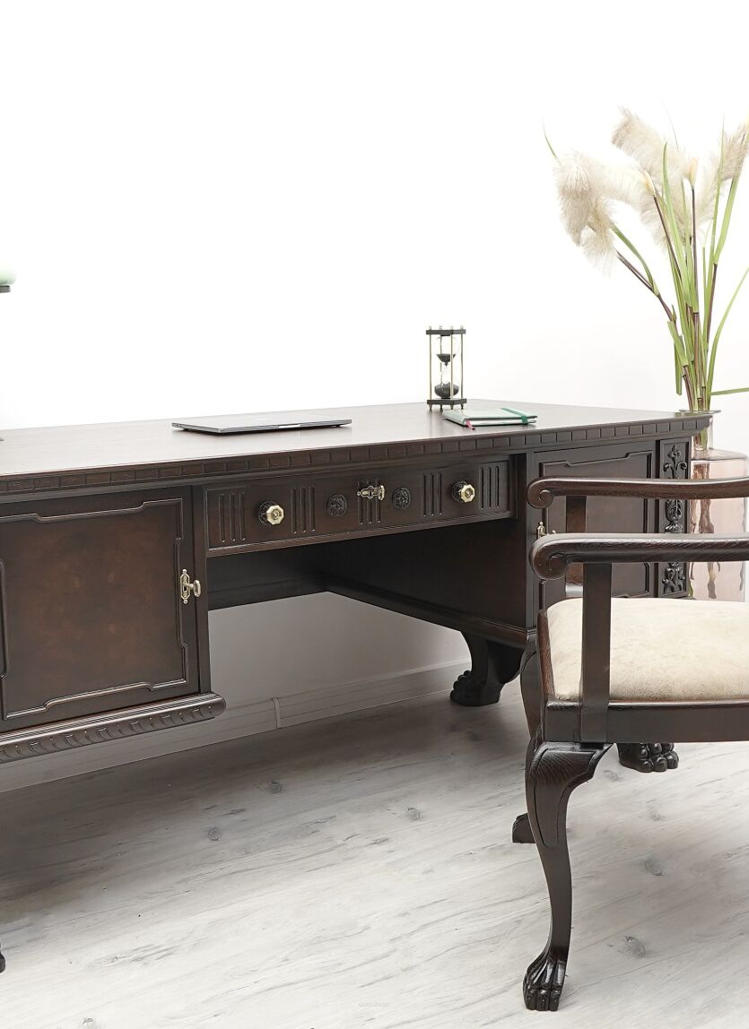 Neorenesansowe biurko z fotelem. Po profesjonalnej renowacji.