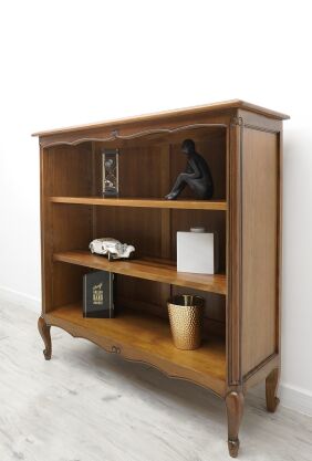 Zabytkowy regał z lat 40-tych w stylu chippendale. Po renowacji.