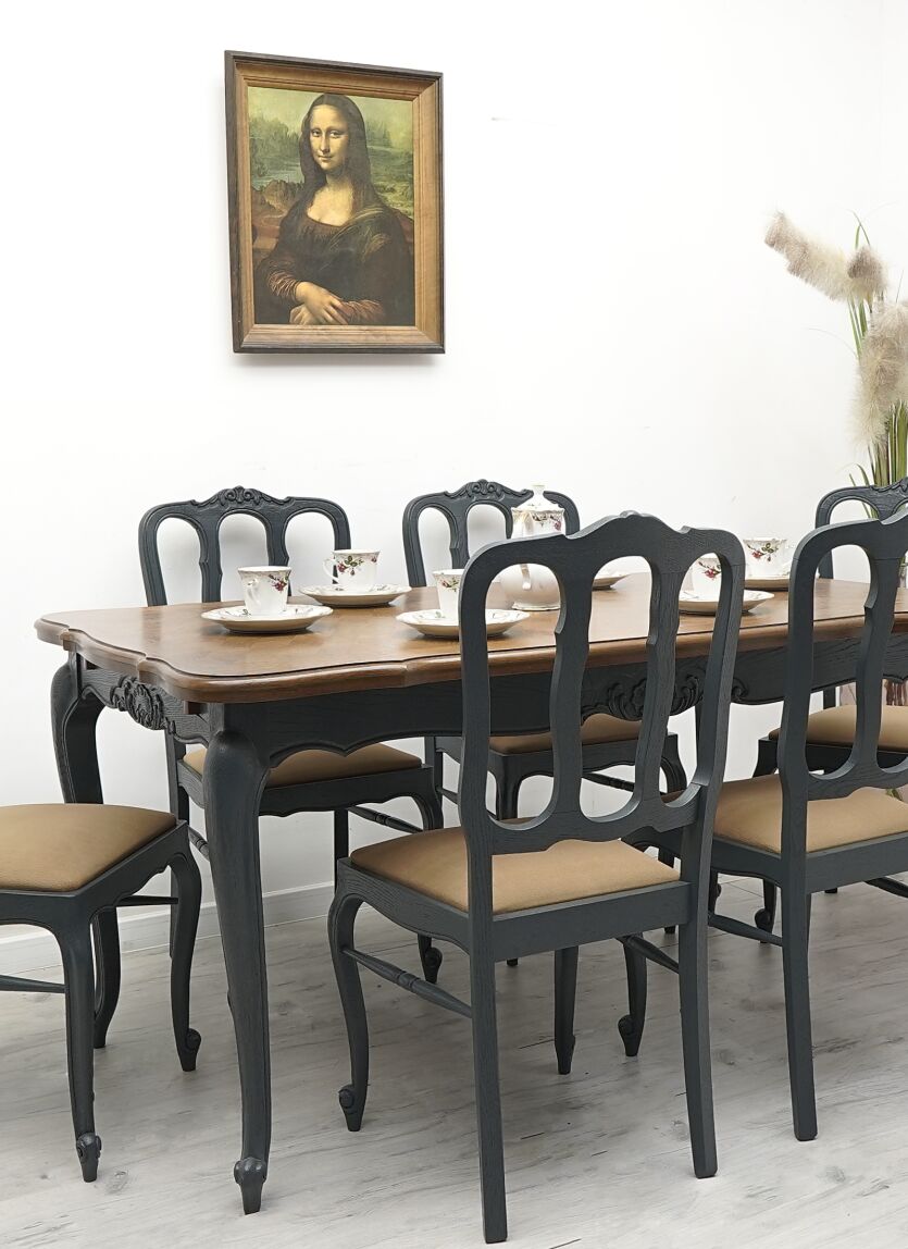 Stylowy zestaw z litego dębu, stół + 6 krzeseł. Po profesjonalnej renowacji