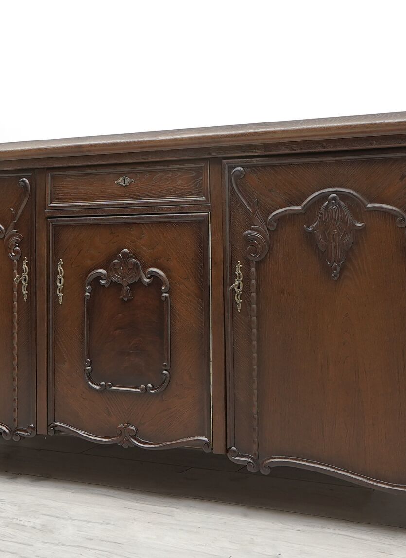 Antyczna komoda z lat 20-tych w stylu secesyjnym. Po renowacji.