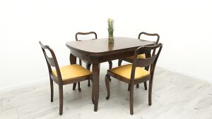 Dębowo bukowy stół + 4 krzesła. Po renowacji.