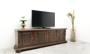 Stylowa, dębowa komoda w stylu flamandzkim. Po profesjonalnej renowacji.