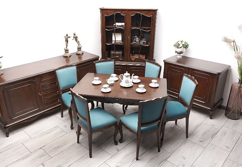 Antyczna Jadalnia z pocz. XX wieku. Po profesjonalnej renowacji.