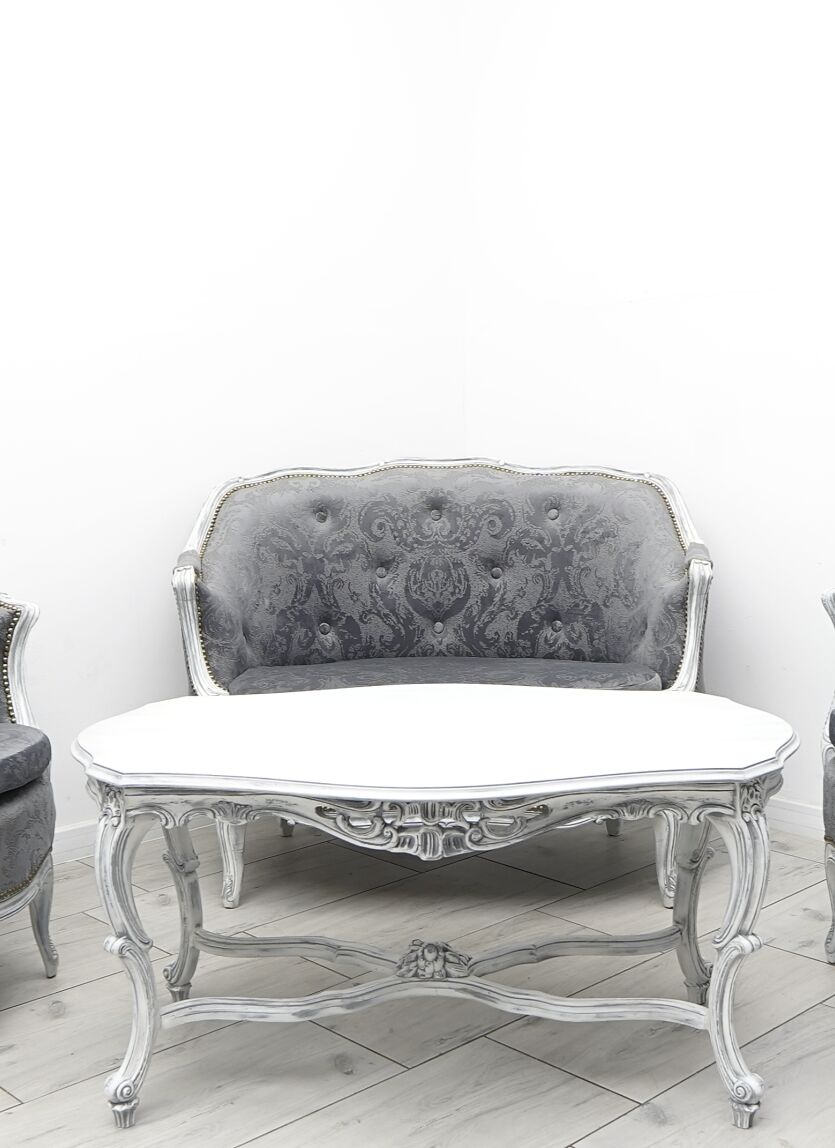 Antyczny wypoczynek z lat 40-tych. Po renowacji.