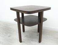 Dębowy kwadratowy stolik z dwoma blatami, lata 20-te. Po renowacji. - 2