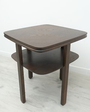 Dębowy kwadratowy stolik z dwoma blatami, lata 20-te. Po renowacji.