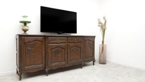 Stylowa komoda z litego dębu. Po profesjonalnej renowacji.