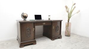 Antyczne biurko z lat 20-tych. Po profesjonalnej renowacji.