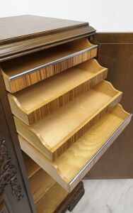 Komoda z lat 30-tych w stylu flamandzkim. Po renowacji. - 7