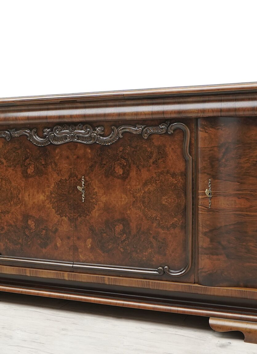 Antyczna komoda z lat 30-tych w stylu międzywojennym. Po renowacji.