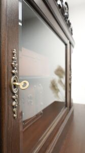 Antyczny dębowy kredens z lat 20-tych. Po profesjonalnej renowacji. - 4