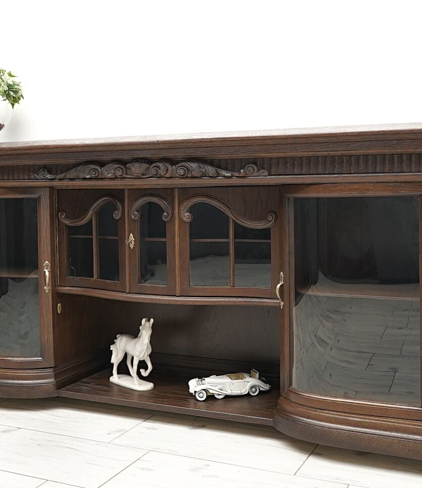 Antyk,biblioteka w stylu secesyjnym. Po renowacji.