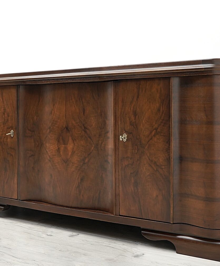 Komoda w stylu art deco z lat 30-tych XXw. Po renowacji.