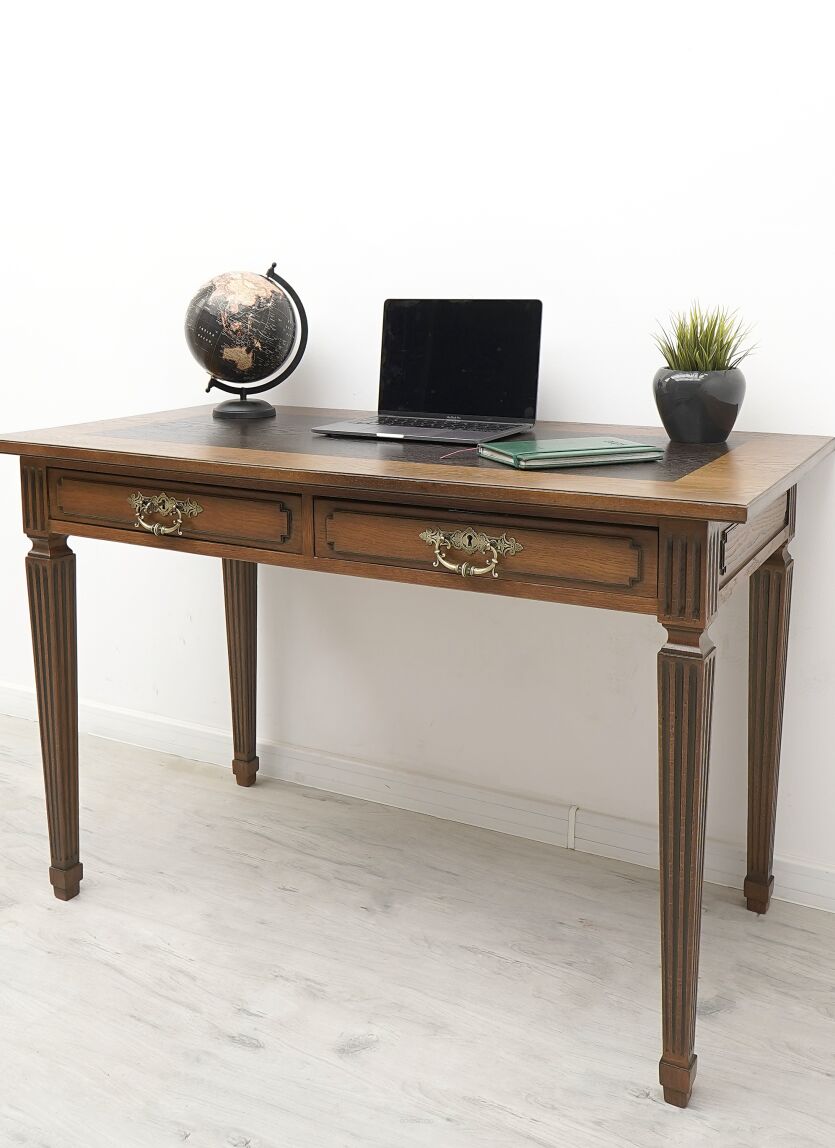 Antyczne biurko z lat 20-tych w stylu secesyjnym. Po renowacji.