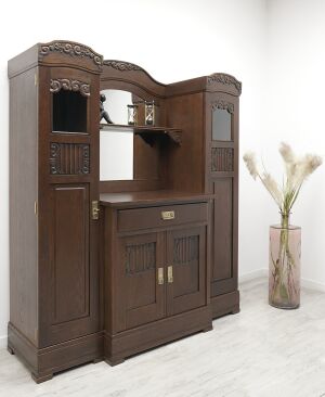 Zabytkowy kredens z lat 20-tych. Po profesjonalnej renowacji.