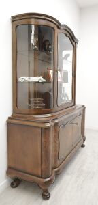 Zabytkowa witryna z lat 40-tych w stylu chippendale. Po renowacji. - 2